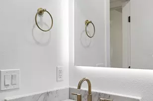 1803 Perez St, Austin, TX 78721 - Photo 27