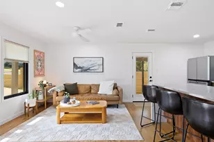 1803 Perez St, Austin, TX 78721 - Photo 5
