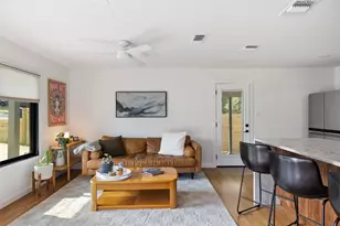 1803 Perez St, Austin, TX 78721 - Photo 7