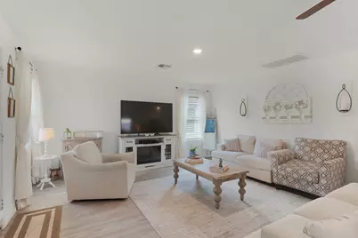 5903 Texas Spur, Seguin, TX 78155 - Photo 9