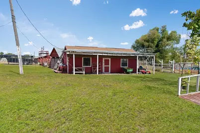 323 County Road 450, Thorndale, TX 76577 - Photo 9