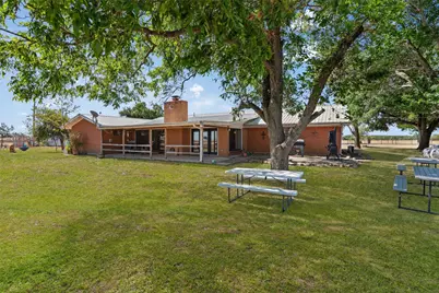 323 County Road 450, Thorndale, TX 76577 - Photo 7