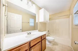 2809 E 22nd St, Austin, TX 78722 - Photo 15