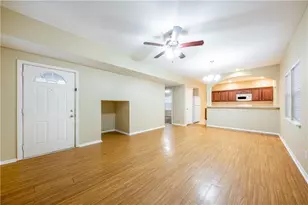 2809 E 22nd St, Austin, TX 78722 - Photo 3