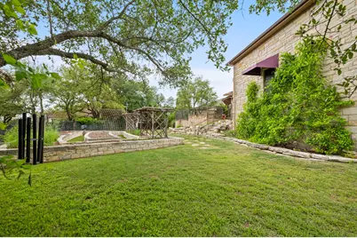 8815 Blazyk Drive, Austin, TX 78737 - Photo 31
