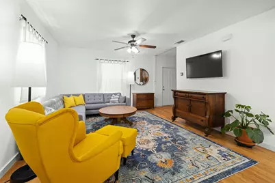 911 W 3rd Street, Taylor, TX 76574 - Photo 7