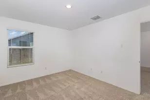 350 Gypsum Vly, San Marcos, TX 78666 - Photo 9