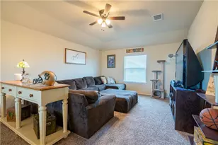 211 Reagor Dr, Taylor, TX 76574 - Photo 21