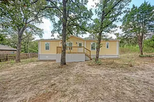 107 Long Shadow Dr, Bastrop, TX 78602 - Photo 3