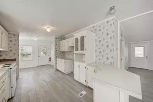 107 Long Shadow Dr, Bastrop, TX 78602 - Photo 11