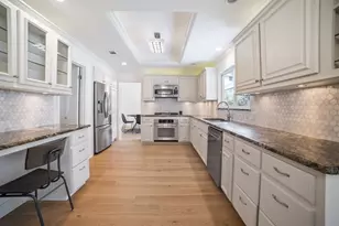 1702 Crested Butte Dr, Austin, TX 78746 - Photo 5