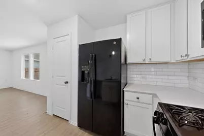 2021 Willkomen Way, Pflugerville, TX 78660 - Photo 13