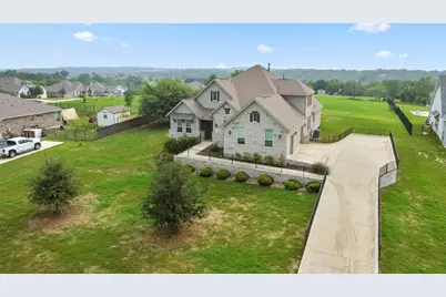 192 Raptor Beak Way, Cedar Creek, TX 78612 - Photo 3