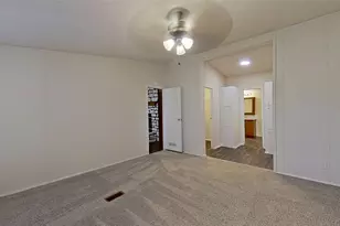 100 Co Rd 194, Georgetown, TX 78626 - Photo 21