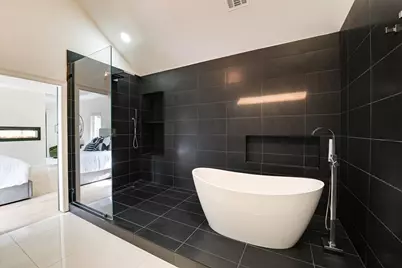 32 Wingreen Loop, The Hills, TX 78738 - Photo 19