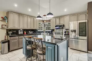 211 Ulupau Cir, Bastrop, TX 78602 - Photo 11