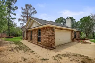 211 Ulupau Cir, Bastrop, TX 78602 - Photo 5