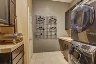 211 Ulupau Cir, Bastrop, TX 78602 - Photo 25