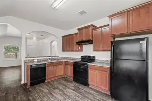 612 Amber Ln, Jarrell, TX 76537 - Photo 7