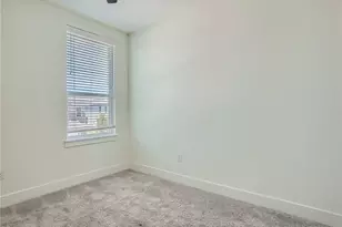 1802 Roseburg Dr, Austin, TX 78754 - Photo 17