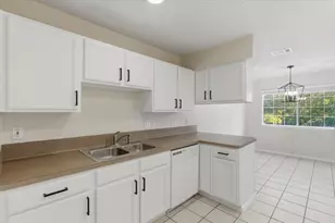 115 Crest Dr, San Marcos, TX 78666 - Photo 5