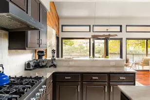 927 Challenger, Lakeway, TX 78734 - Photo 15