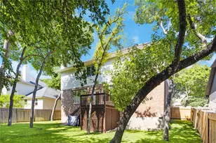 3405 Mulberry Creek Dr, Austin, TX 78732 - Photo 7