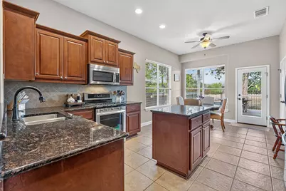 10416 Big Thicket Drive, Austin, TX 78747 - Photo 9
