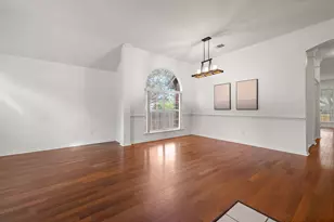 12713 Cinchring Ln, Austin, TX 78727 - Photo 11