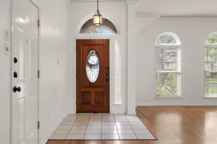 12713 Cinchring Ln, Austin, TX 78727 - Photo 5