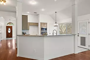 12713 Cinchring Ln, Austin, TX 78727 - Photo 19