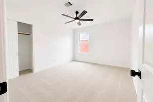 906 W South St, Leander, TX 78641 - Photo 15