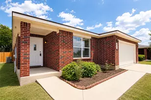 906 W South St, Leander, TX 78641 - Photo 1