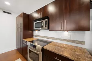 800 Brazos St, Austin, TX 78701 - Photo 13