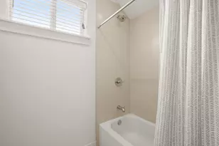 5616 S 1st St, Austin, TX 78745 - Photo 23