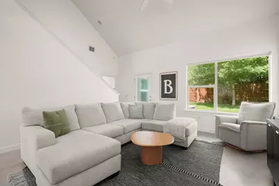 5616 S 1st Street #18, Austin, TX 78745 - Photo 3