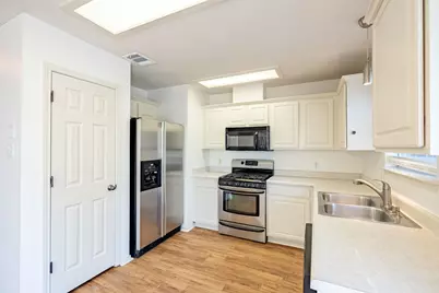 13505 Dulles Avenue, Austin, TX 78729 - Photo 7