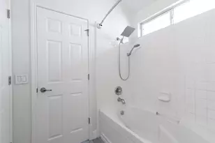 216 Brickyard Ln, Jarrell, TX 76537 - Photo 19