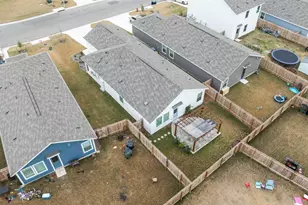 517 Texas Angel Wy, Jarrell, TX 76537 - Photo 33