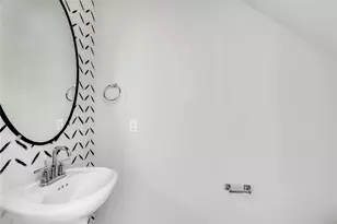 204 Mountain Valley St, Georgetown, TX 78628 - Photo 15