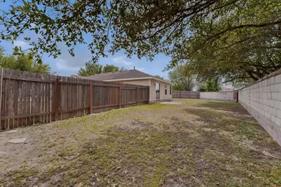 13124 Maidenhair Trail, Elgin, TX 78621 - Photo 25