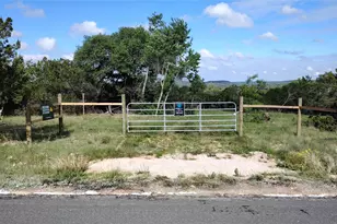 22303 Honeycomb Ln, Leander, TX 78641 - Photo 23