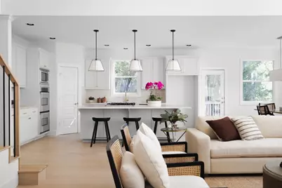 18 N Peak Road, West Lake Hills, TX 78746 - Photo 9