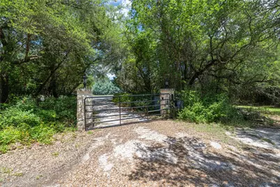 1250 County Road 200, Liberty Hill, TX 78642 - Photo 7