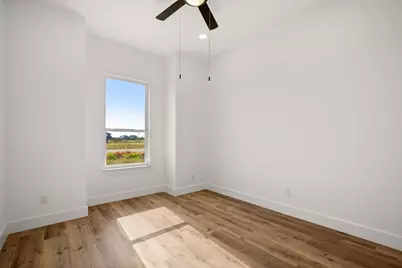 142 Desperado Loop, Del Valle, TX 78617 - Photo 17