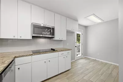 7 Hull Circle Drive, Austin, TX 78746 - Photo 11