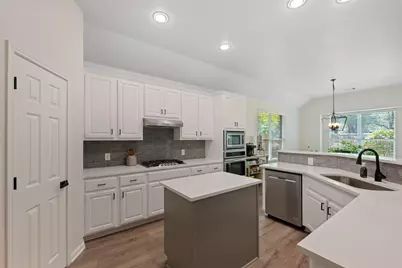 2403 Dartford Bend, Cedar Park, TX 78613 - Photo 19