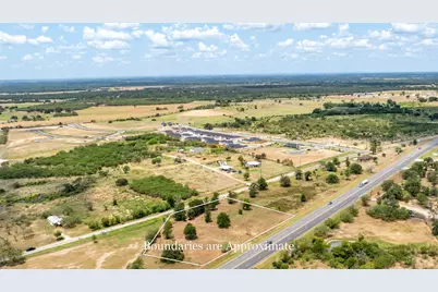 2063 N Magnolia Avenue, Luling, TX 78648 - Photo 5