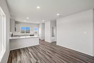 5600 San Pietro Drive, Austin, TX 78747 - Photo 9