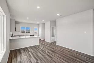 5600 San Pietro Dr, Austin, TX 78747 - Photo 9